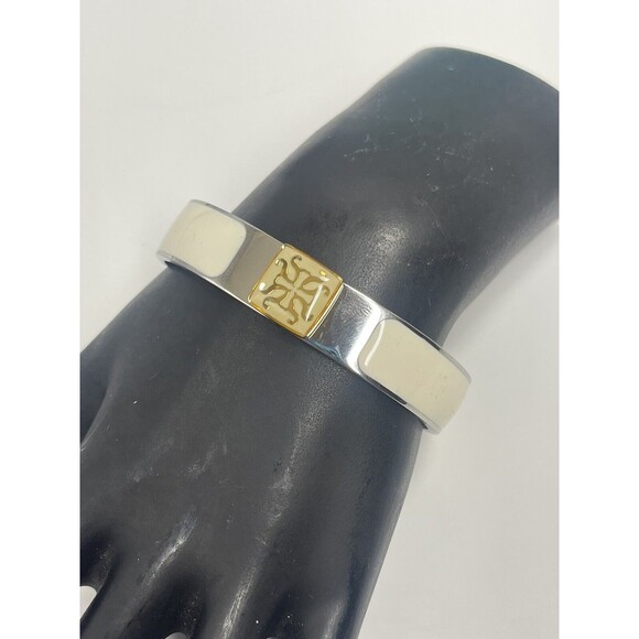 Rustic Cuff Silver Tone Cream Enamel Hindged Bangle Bracelet New - Picture 2 of 11